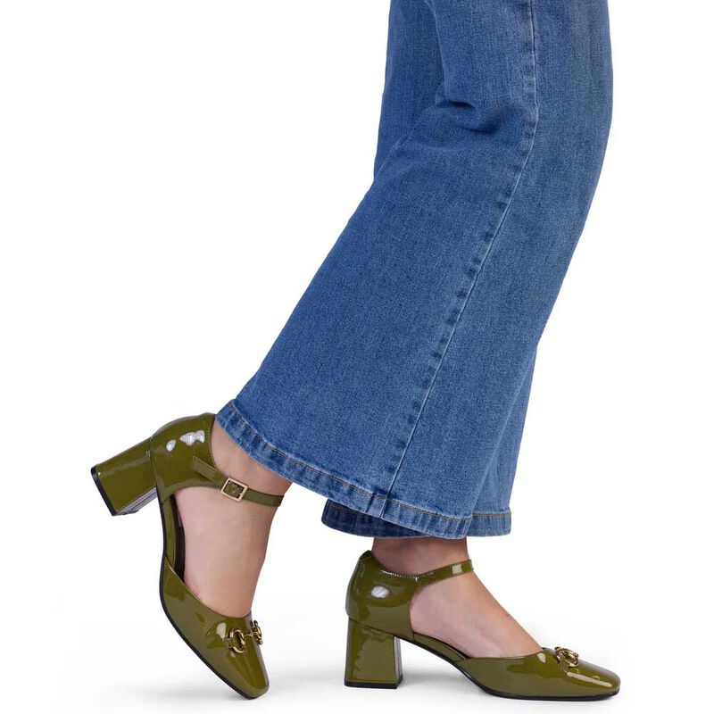 Kathryn Wilson Marion Heel image number 5